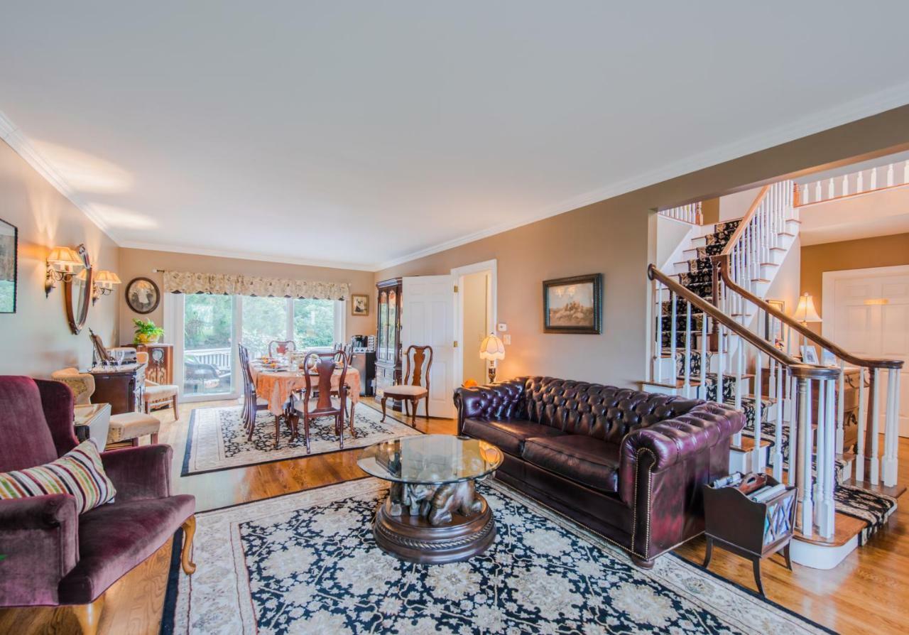 مبيت وإفطار بليموث Above The Bay At Thornton Adams House المظهر الخارجي الصورة